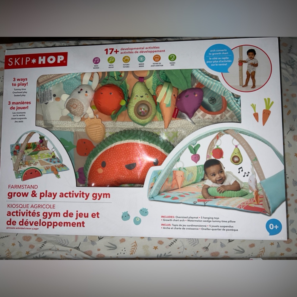Skip Hop Farmstand Grow & Play Activity Gym